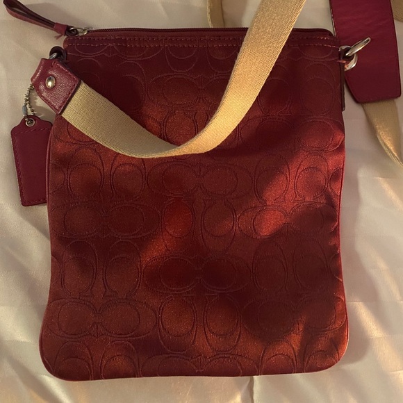 Coach crossbody - Picture 4 of 4